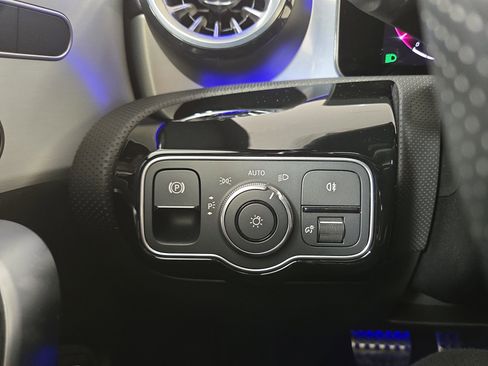 Used 2024 Mercedes-Benz CLA 250 4MATIC image 28
