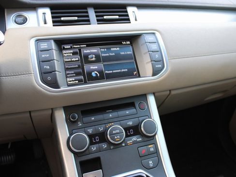 Used 2015 Land Rover Range Rover Evoque Pure Plus image 7