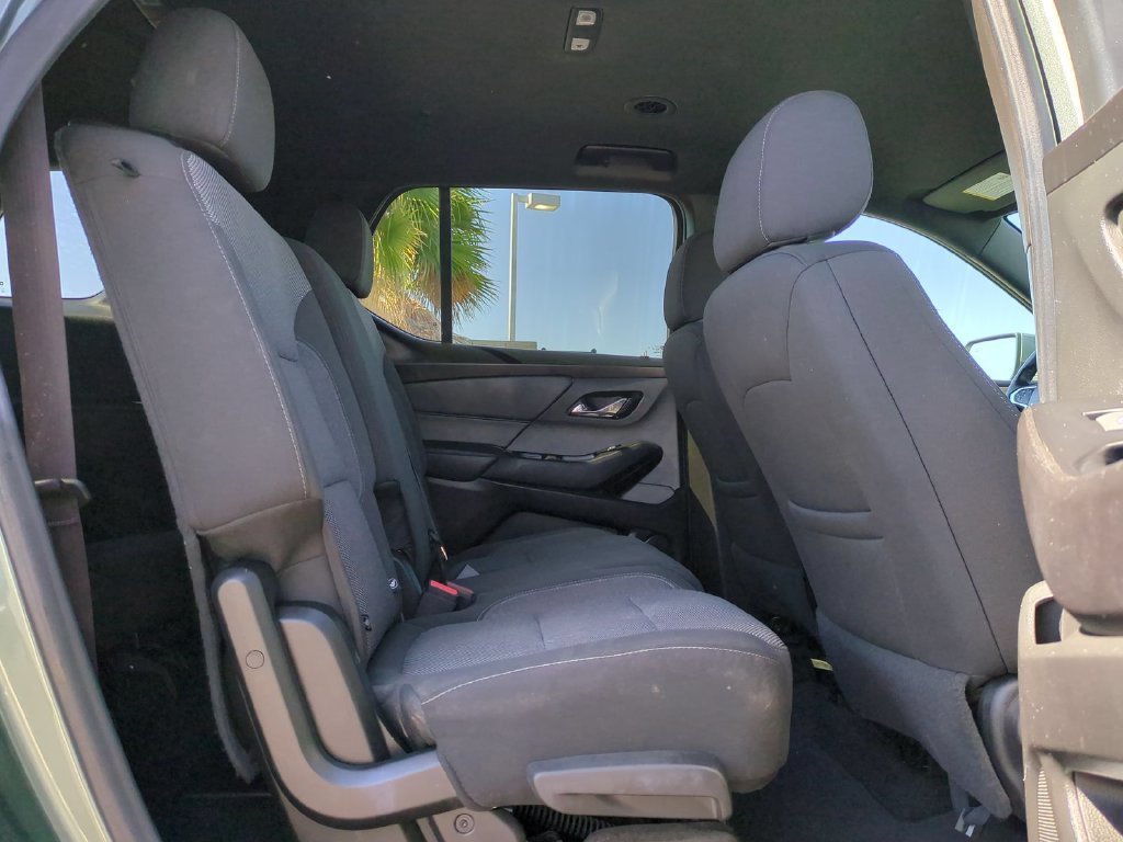 Used 2023 Chevrolet Traverse LT FWD image 33