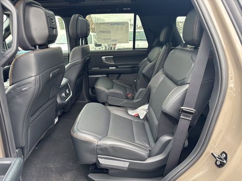 New 2026 Ford Expedition Tremor image 39