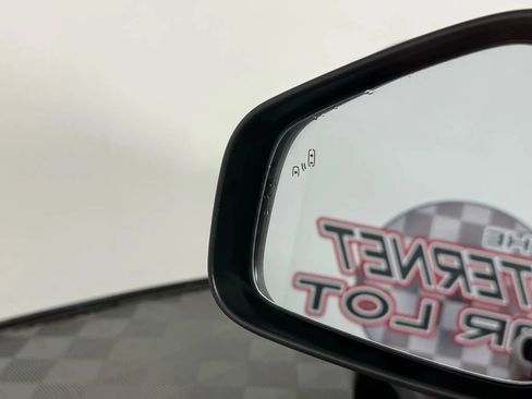 Used 2022 Chevrolet Trax LT w/ Driver Confidence Package image 36