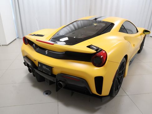 Certified 2019 Ferrari 488 Pista Coupe RWD image 10