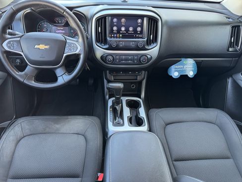 Used 2020 Chevrolet Colorado LT w/ LT Convenience Package RWD image 17