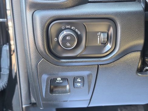 Used 2023 RAM 1500 Big Horn AWD/4WD image 14