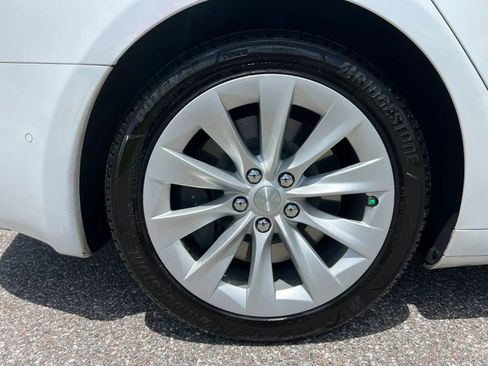 Used 2020 Tesla Model S AWD image 22