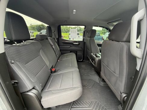 Used 2023 Chevrolet Silverado 1500 RST AWD/4WD image 23