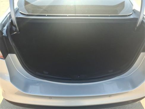 Used 2018 Ford Fusion SE image 22