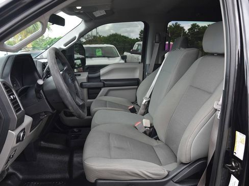 Used 2019 Ford F250 XL w/ Power Equipment Group AWD/4WD image 13