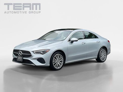 Used 2025 Mercedes-Benz CLA 250 image 3