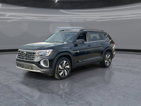 New 2026 Volkswagen Atlas SE FWD image 3