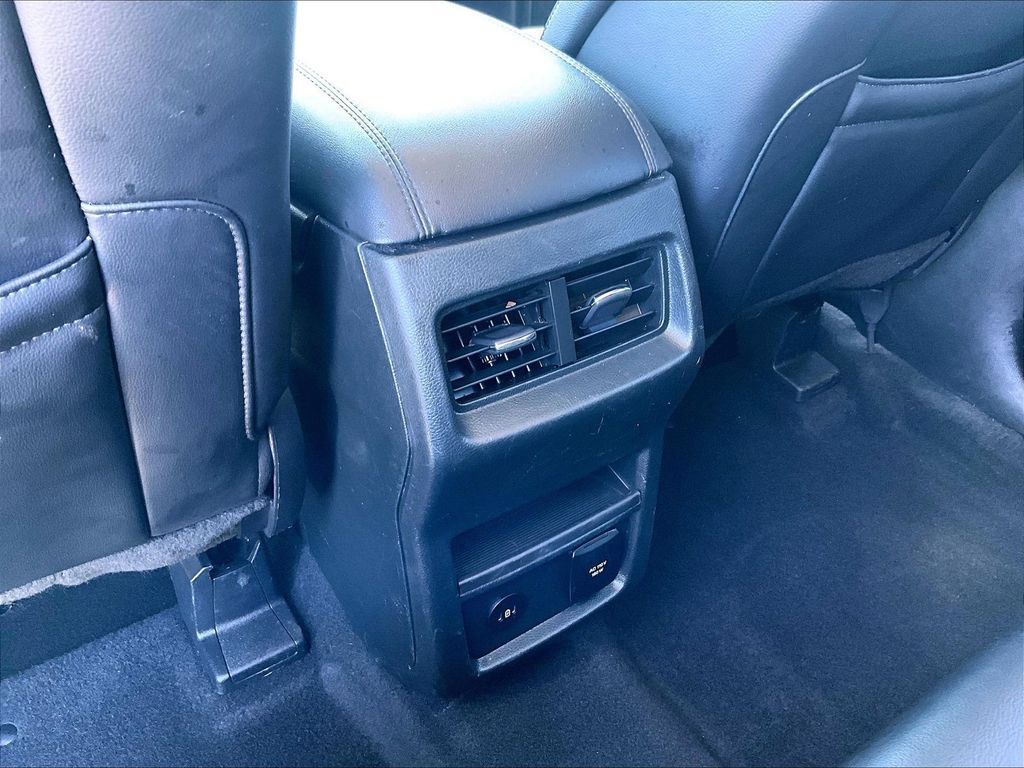 Used 2024 Ford Edge SEL w/ Convenience Package AWD/4WD image 34