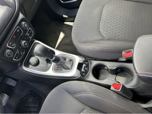 Used 2018 Jeep Compass Sport w/ Tech Group AWD/4WD image 31
