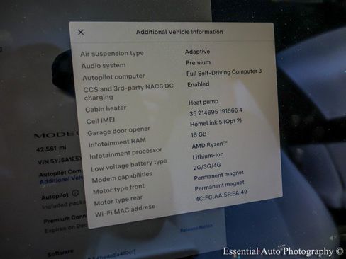 Used 2023 Tesla Model S REFRESH image 34