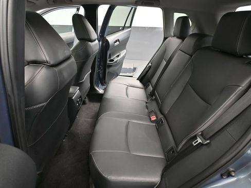 Used 2024 Toyota Corolla Cross XLE w/ Convenience Package AWD/4WD image 39