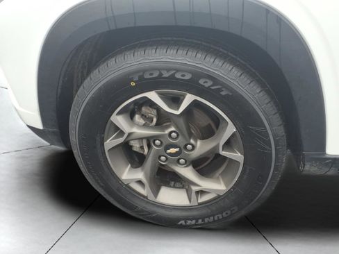 Used 2024 Chevrolet Trax LT w/ Driver Confidence Package image 23