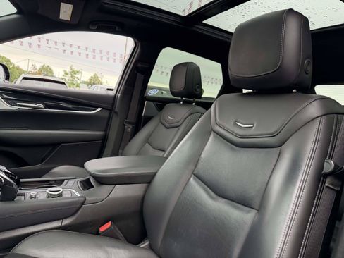 Certified 2024 Cadillac XT5 Premium Luxury AWD/4WD image 10