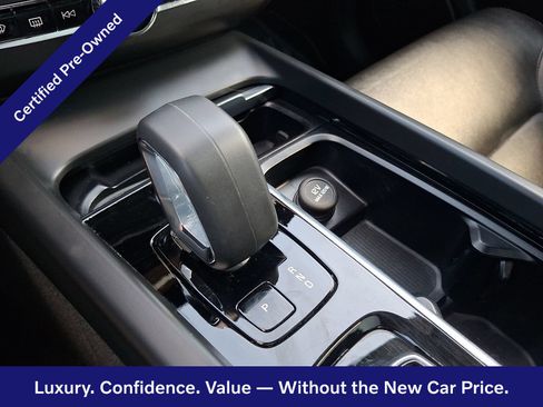 Certified 2024 Volvo XC60 B5 Core w/ Climate Package AWD/4WD image 16
