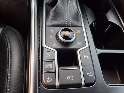 Used 2024 Kia Sorento S AWD/4WD image 13