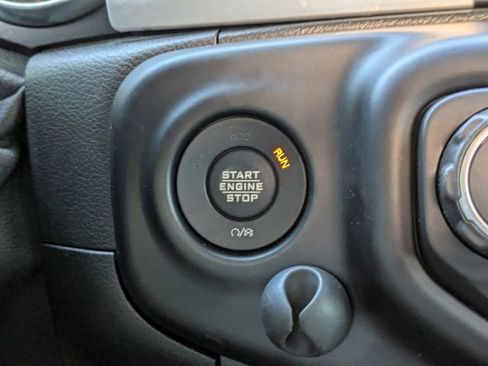 Used 2020 Jeep Gladiator Sport w/ Quick Order Package 24S image 31