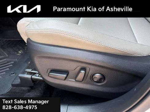 Used 2020 Kia Sportage EX AWD/4WD image 16