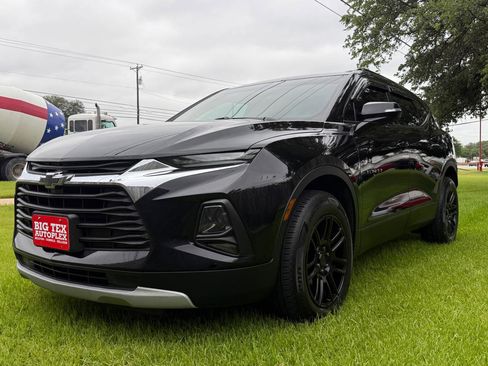 Used 2021 Chevrolet Blazer LT FWD image 1