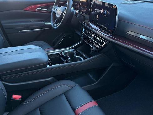 New 2026 Chevrolet Traverse RS image 22