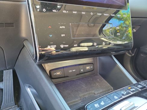 Used 2022 Hyundai Tucson Limited AWD/4WD image 18