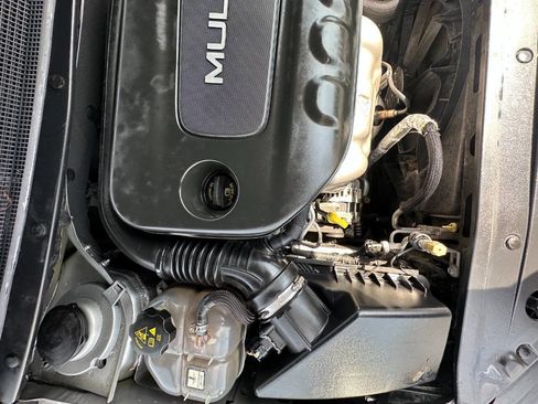 Used 2016 Chrysler 200 Limited image 24