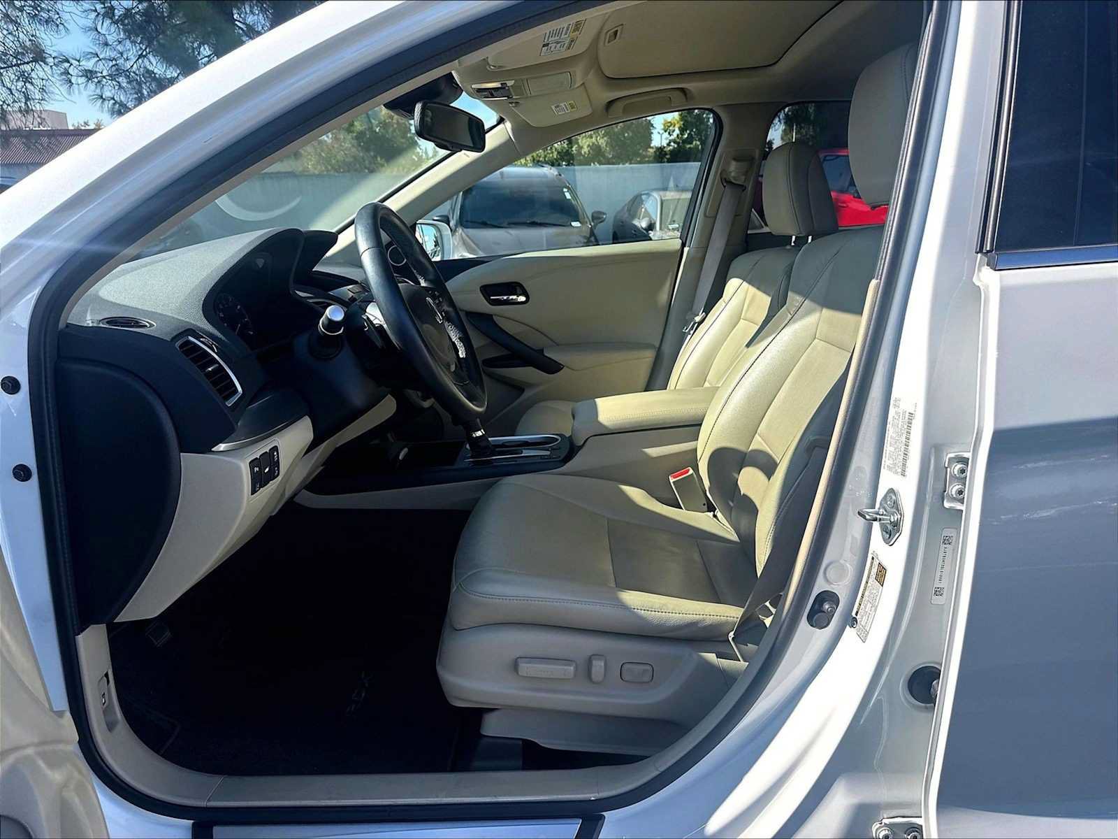 Used 2016 Acura RDX w/ Advance Package FWD image 29