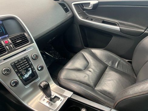 Used 2012 Volvo XC60 3.2 FWD image 19