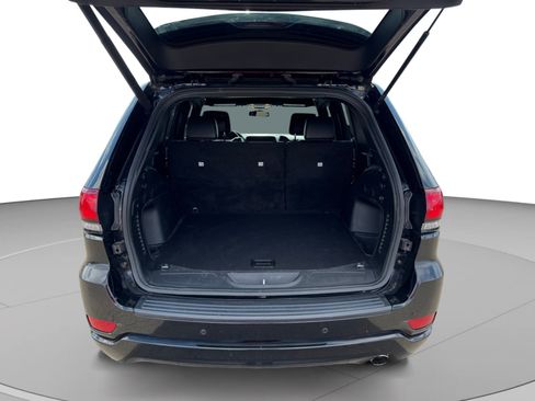 Used 2021 Jeep Grand Cherokee Laredo X RWD image 19