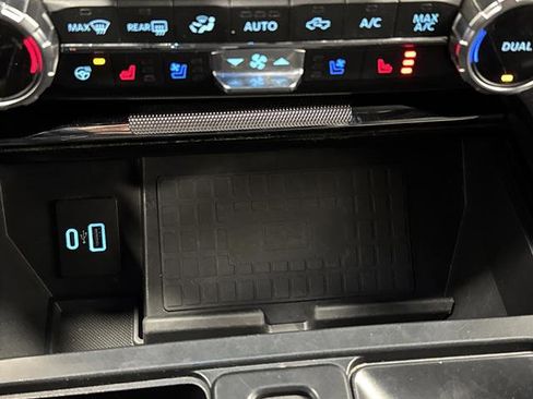 Used 2022 Ford F150 Lariat w/ Equipment Group 502A High image 26