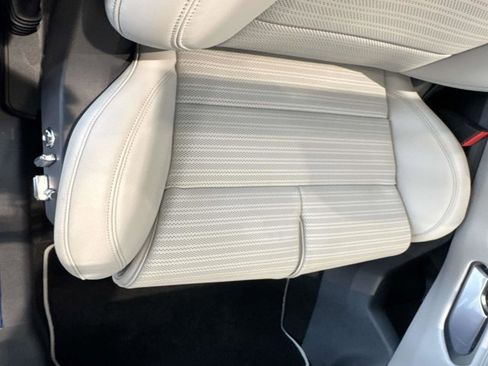 New 2026 Lincoln Nautilus Reserve image 17