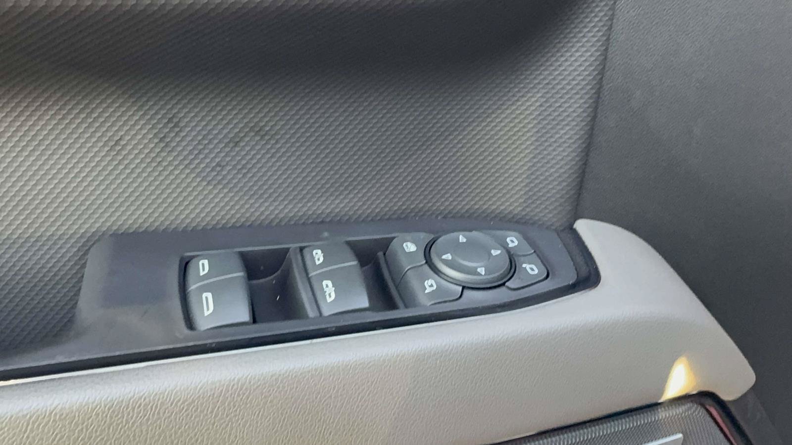 Used 2023 Chevrolet Silverado 1500 ZR2 w/ Technology Package AWD/4WD image 24
