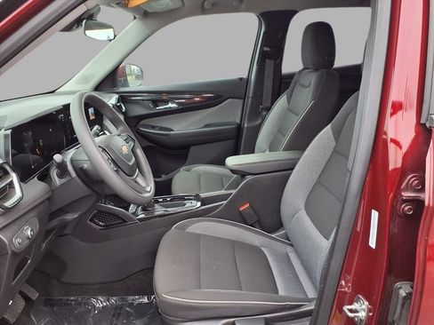 Used 2025 Chevrolet TrailBlazer LT image 21