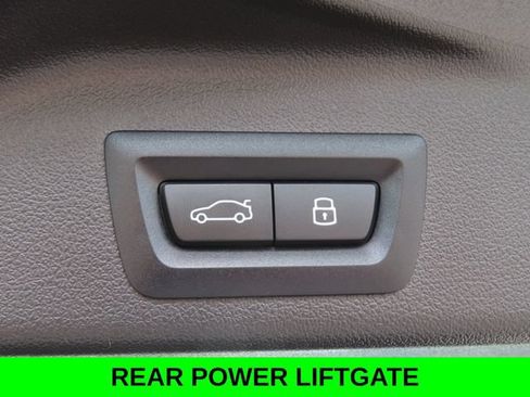 Used 2025 BMW X5 xDrive40i AWD/4WD image 32