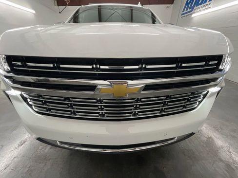 Used 2021 Chevrolet Tahoe Premier w/ Premium Package image 31