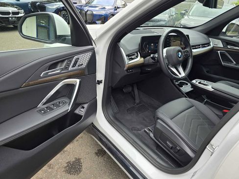 Used 2025 BMW X1 xDrive28i AWD/4WD image 20