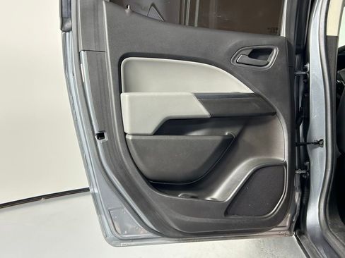 Used 2018 Chevrolet Colorado W/T w/ WT Convenience Package image 14