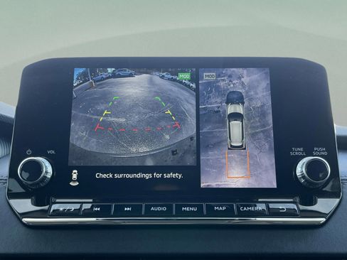 Used 2024 Mitsubishi Outlander SE image 10