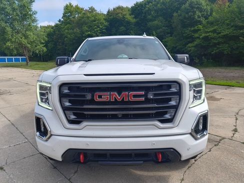 Used 2021 GMC Sierra 1500 AT4 w/ AT4 Value Package AWD/4WD image 2