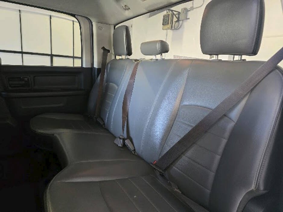 Used 2022 RAM 1500 Tradesman w/ Chrome Appearance Group AWD/4WD image 17