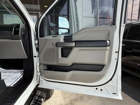 Used 2019 Ford F250 XLT w/ XLT Value Package AWD/4WD image 36