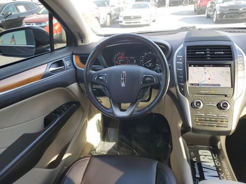 Used 2019 Lincoln MKC Select w/ Select Plus Package image 11