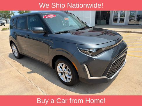 Used 2025 Kia Soul LX w/ LX Technology Package FWD image 1