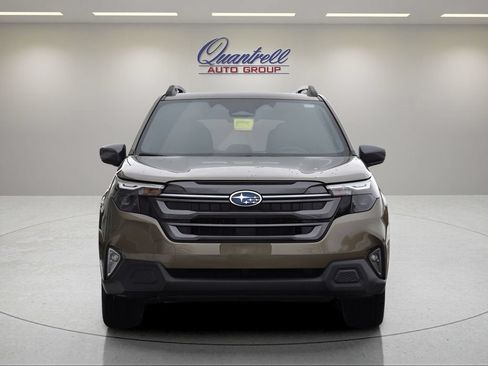 Used 2026 Subaru Forester Premium AWD/4WD image 8
