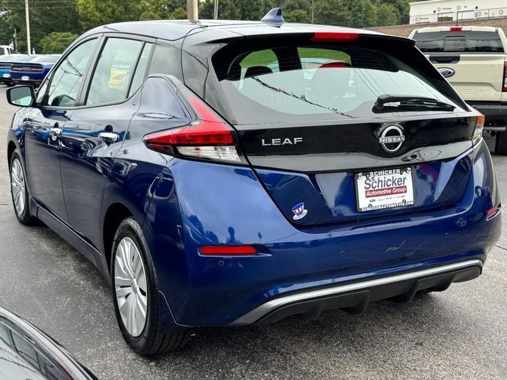 Used 2025 Nissan Leaf S FWD image 6
