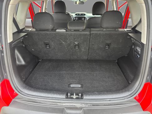 Used 2015 Kia Soul + FWD image 14