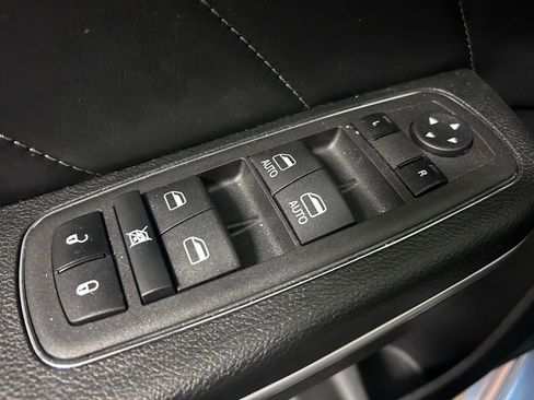 Used 2022 Dodge Charger Scat Pack RWD image 5