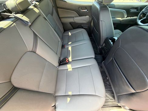 Used 2024 Chevrolet Colorado ZR2 w/ ZR2 Convenience Package III image 12